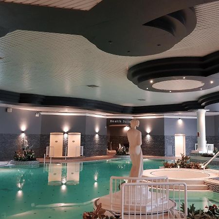 קורק Rochestown Park Hotel & Leisure Centre מראה חיצוני תמונה