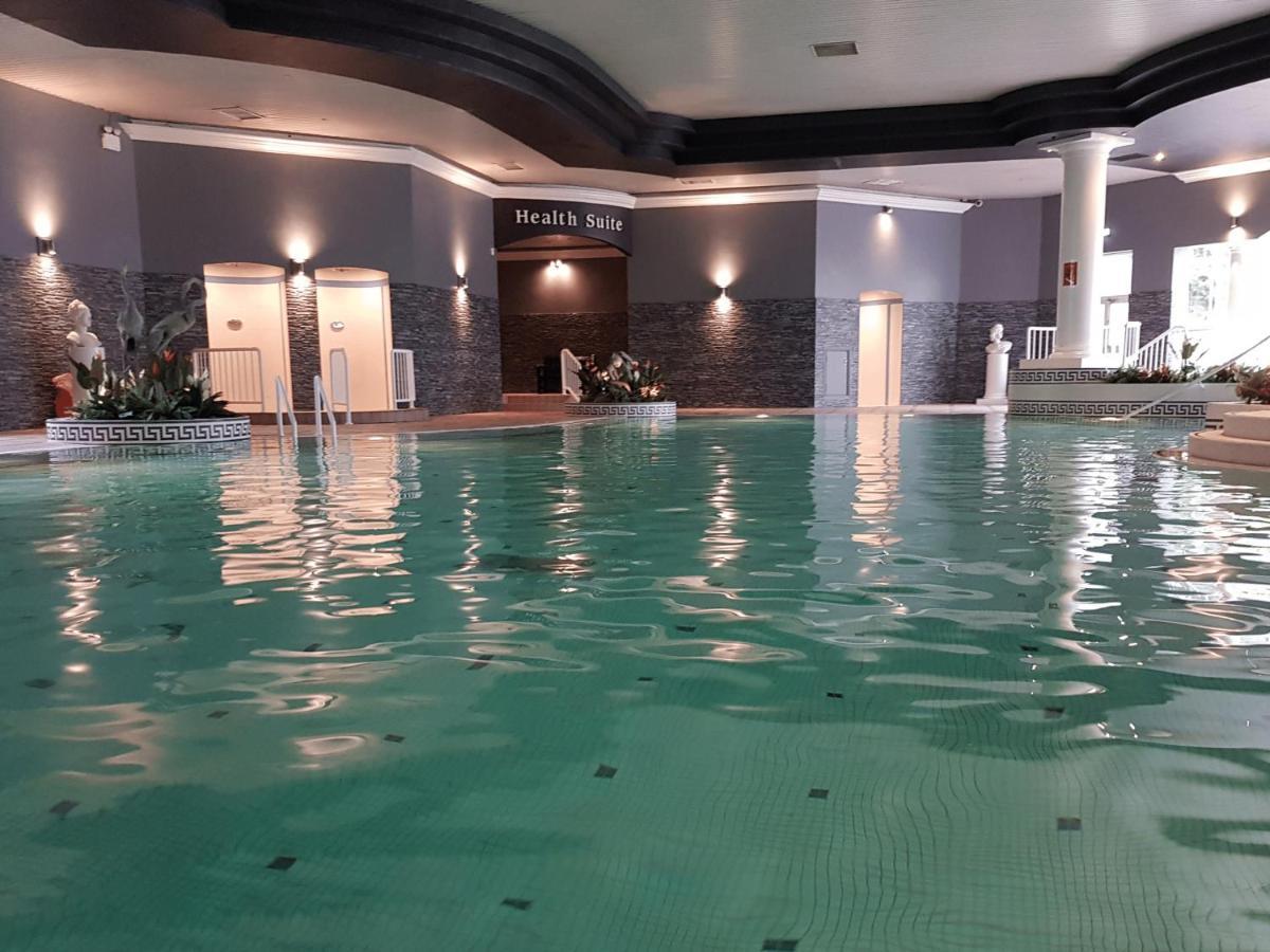 קורק Rochestown Park Hotel & Leisure Centre מראה חיצוני תמונה