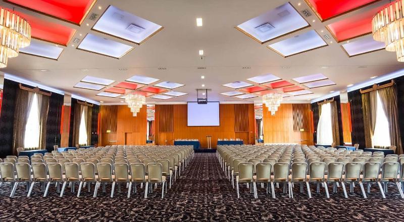 קורק Rochestown Park Hotel & Leisure Centre מראה חיצוני תמונה
